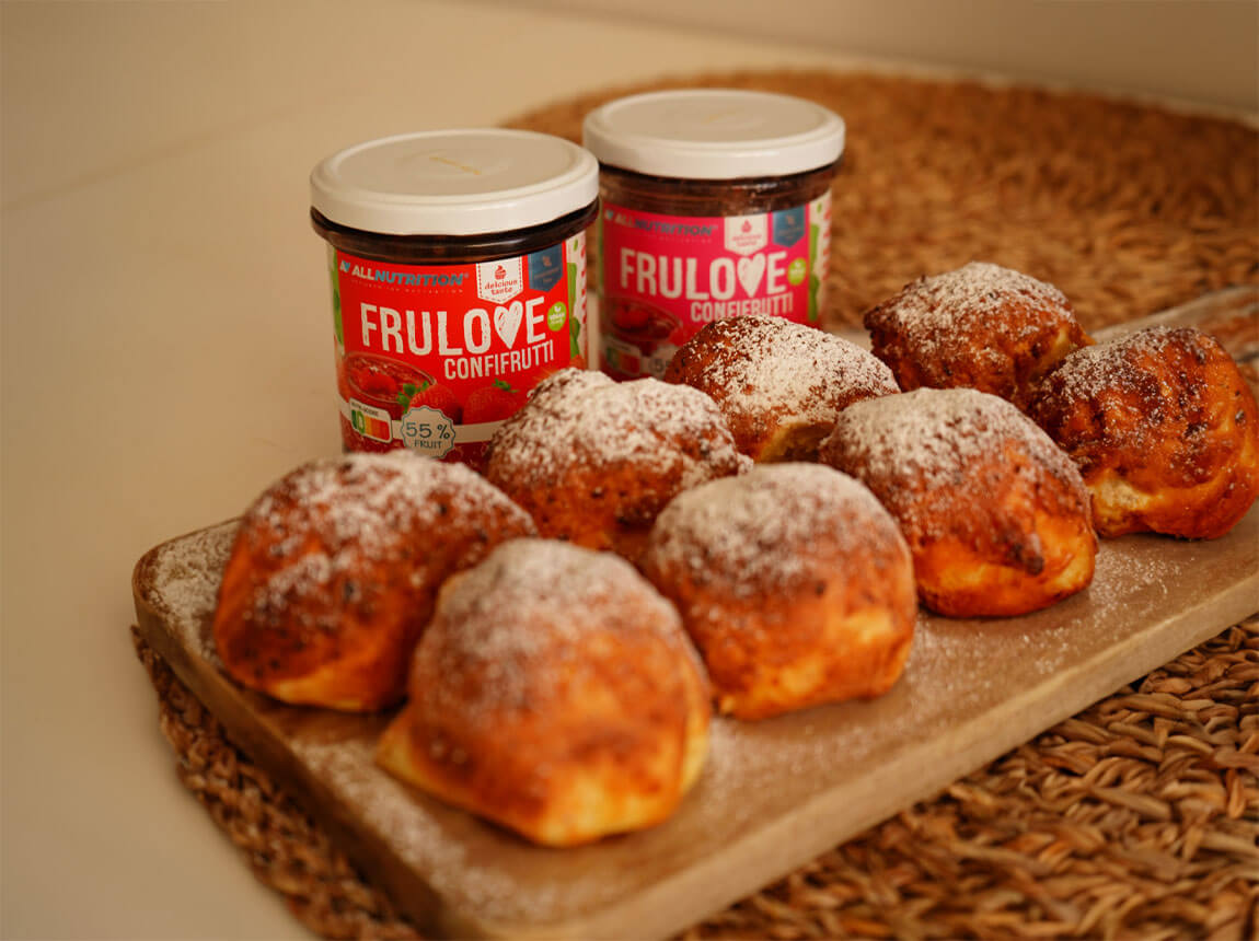 Recipe for air fryer doughnuts with raspberry jam