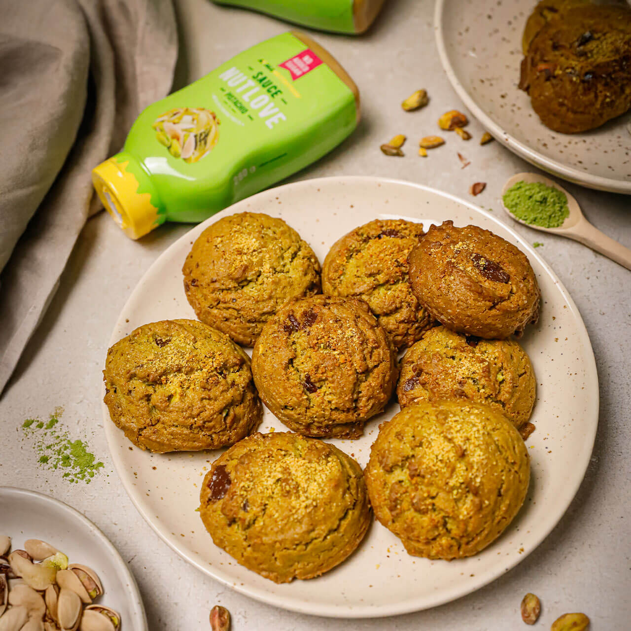 pistachio and matcha cookies with chocolate
