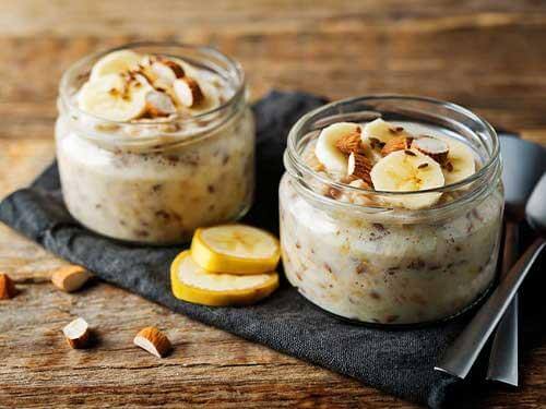 Should the oats be eaten cold or cooked?