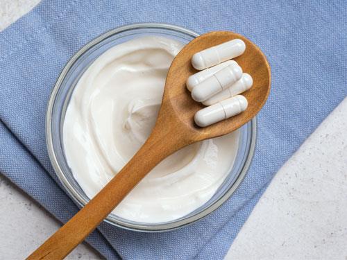 Should probiotics be taken on an empty stomach?