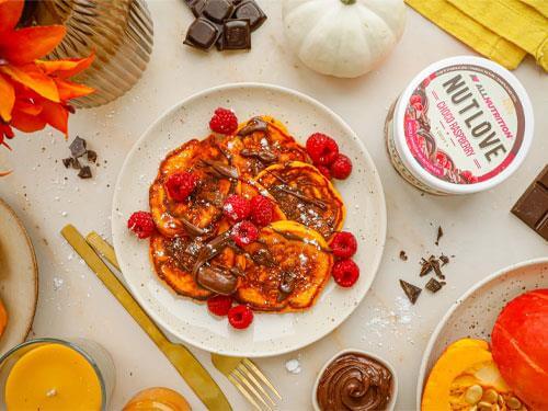 Recipe for pumpkin pancakes with spelt flour and Nutlove Choco Raspberry cream
