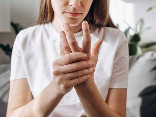 Numbness and tingling in the fingers – vitamin and mineral deficiencies