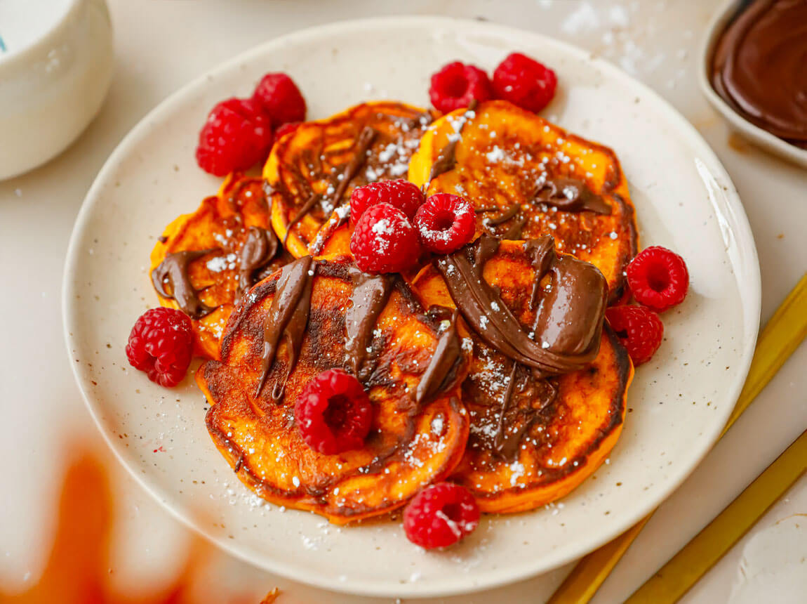 pumpkin pancakes with spelt flour and Nutlove Choco Raspberry cream
