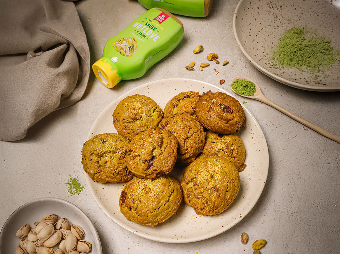 pistachio and matcha cookies with chocolate